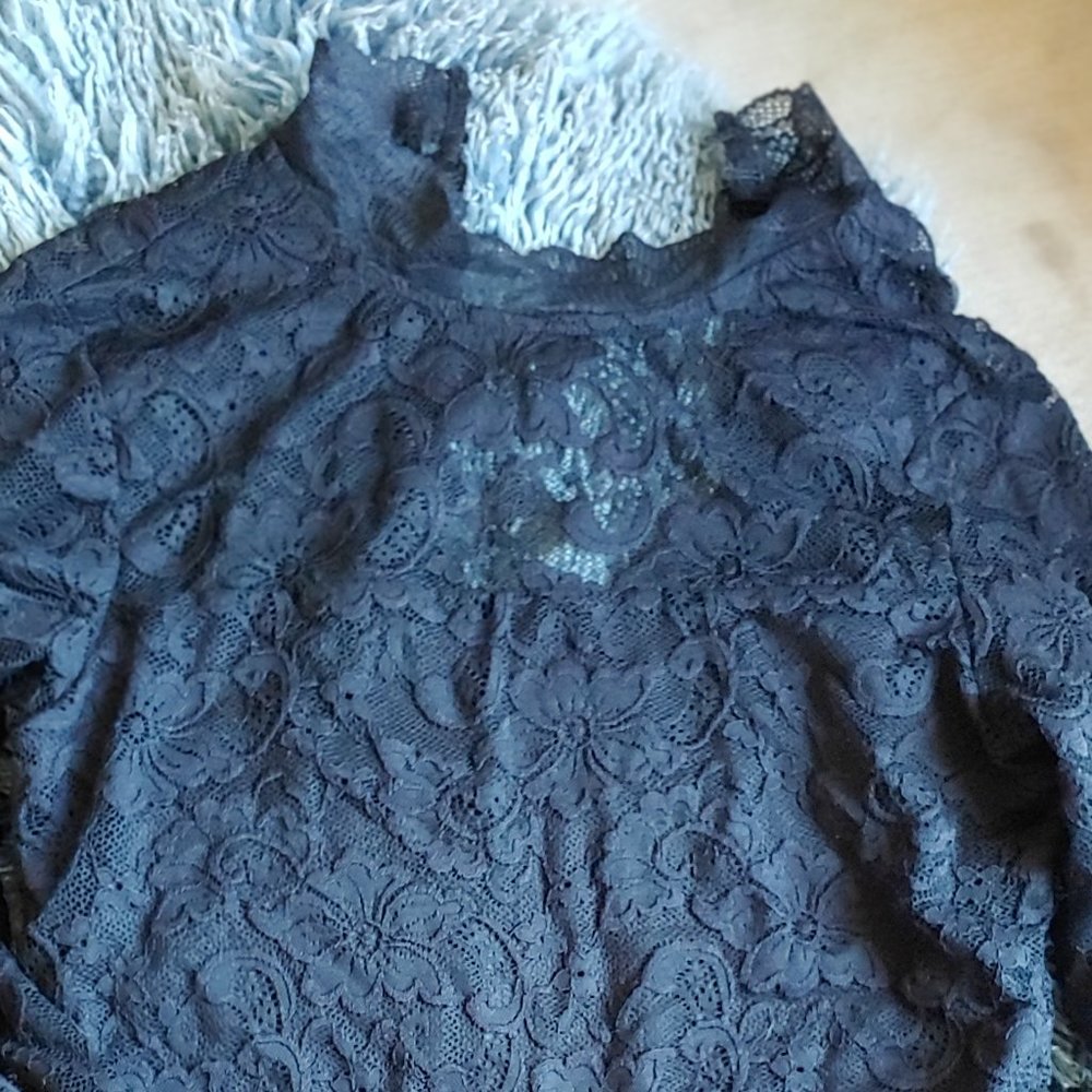 Black lace long sleeve top